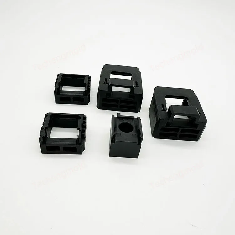 特诚科技PA66精密注塑件实拍 3
